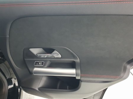 2025 Mercedes-Benz GLA - photo 22