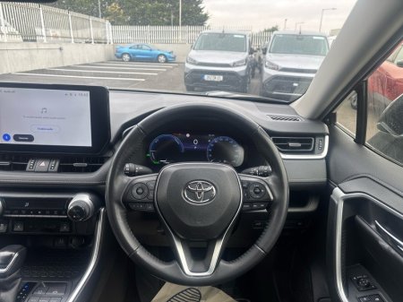 2023 Toyota RAV4 - photo 9
