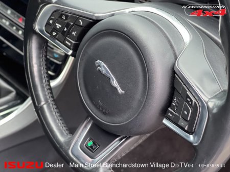2017 Jaguar XE - photo 28