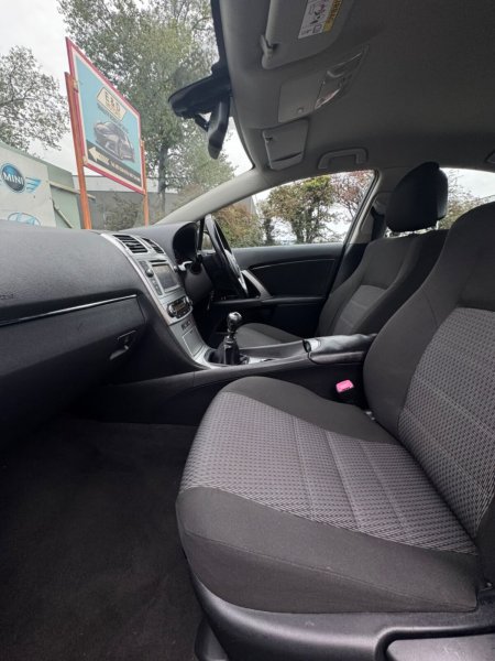 2013 Toyota Avensis - photo 22