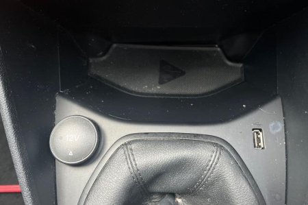 2020 Ford Fiesta - photo 35