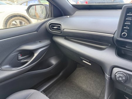 2020 Toyota Yaris - photo 15