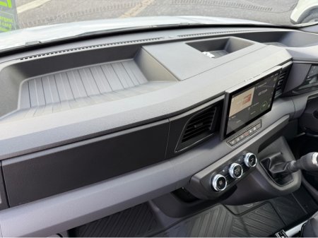 2027 Nissan Interstar - photo 24