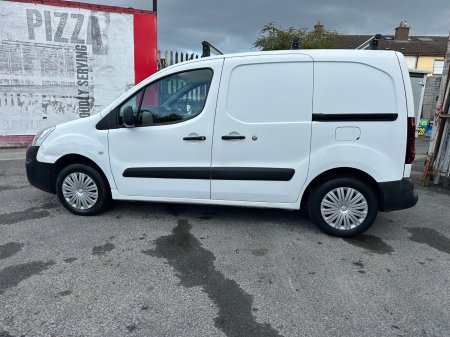 2018 Peugeot Partner - photo 30
