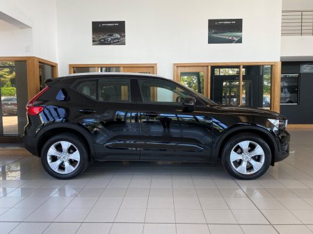 2020 Volvo XC40 - photo 2