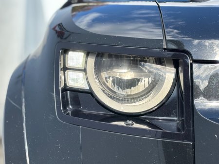2022 Land Rover Defender - photo 7