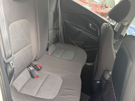 2016 Kia Rio - photo 10