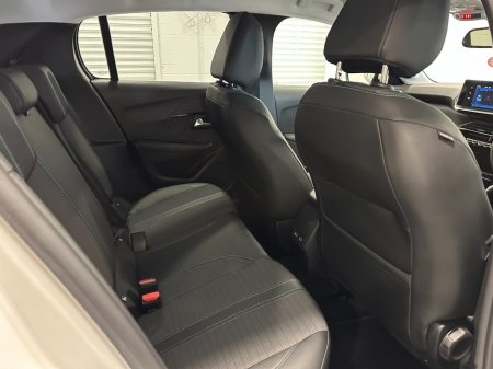 2021 Peugeot 208 - photo 32