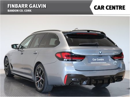 2023 BMW 5-Series - photo 2