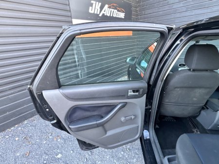 2007 Ford Focus - photo 14