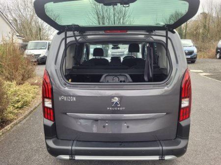 2024 Peugeot Rifter - photo 9
