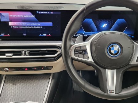 2023 BMW 3-Series - photo 17