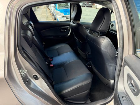 2015 Toyota Yaris - photo 10