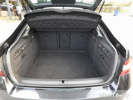 2018 Skoda Superb - photo 10