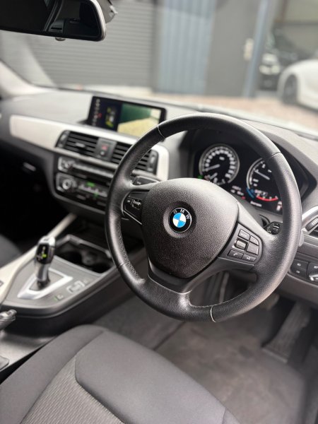 2017 BMW 1-Series - photo 6