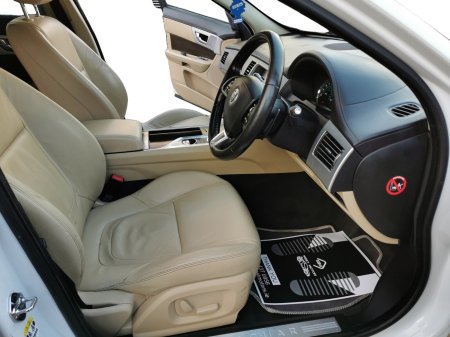 2011 Jaguar XF - photo 21