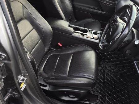 2015 Jaguar XE - photo 10