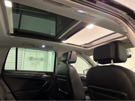 2020 Volkswagen Tiguan - photo 36