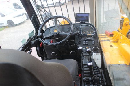 0 JCB  - photo 6