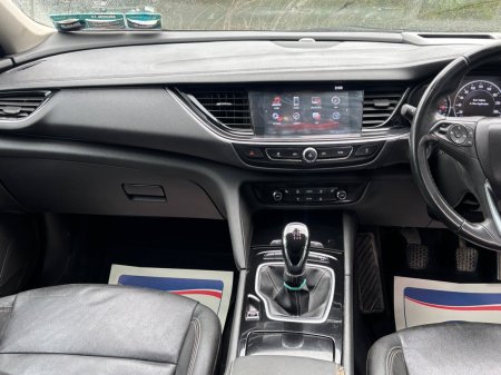 2018 Opel Insignia - photo 16