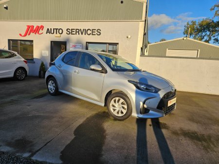 2021 Toyota Yaris Hybrid Aura