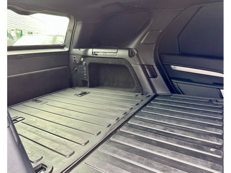 2024 Land Rover Discovery - photo 23