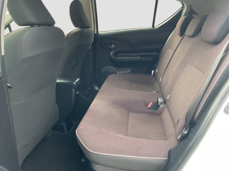 2015 Toyota Aqua - photo 19