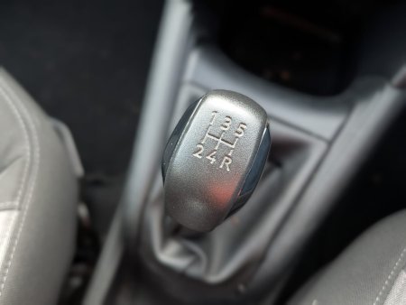 2014 Peugeot 208 - photo 11