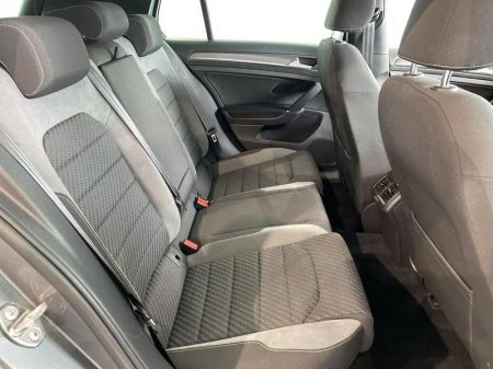 2020 Volkswagen Golf - photo 23
