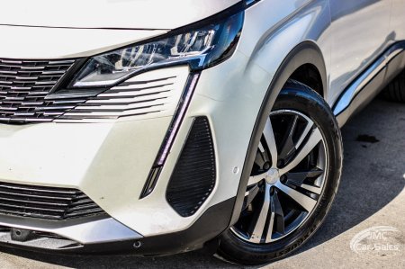 2021 Peugeot 3008 - photo 3