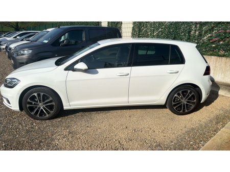 2019 Volkswagen Golf - photo 2