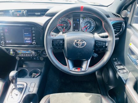 2023 Toyota Hilux - photo 12