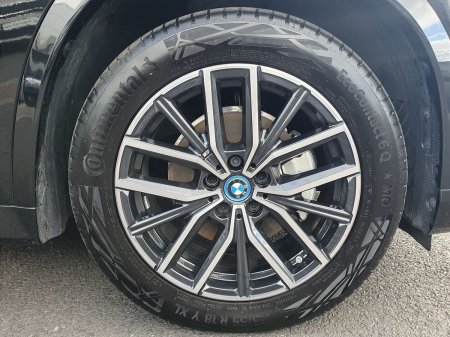 2025 BMW iX1 - photo 14