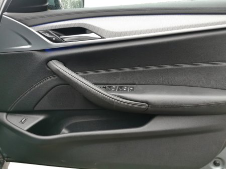 2019 BMW 5-Series - photo 8