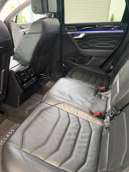 2023 Volkswagen Touareg - photo 23