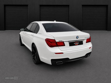 2015 BMW 7-Series - photo 2