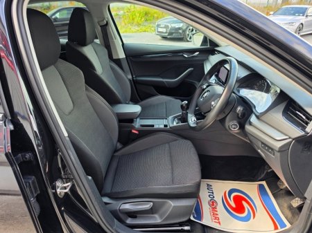 2023 Skoda Octavia - photo 28