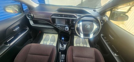 2015 Toyota Aqua - photo 8