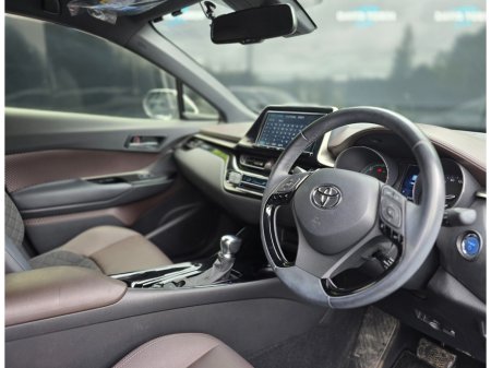 2017 Toyota C-HR - photo 2