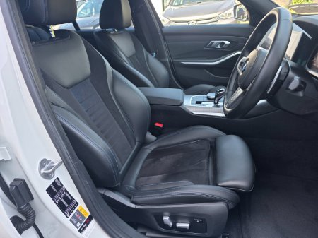 2021 BMW 3-Series - photo 2