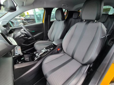 2021 Peugeot 208 - photo 11