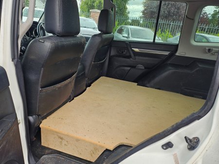 2012 Mitsubishi Pajero - photo 3