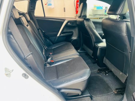 2016 Toyota RAV4 - photo 10
