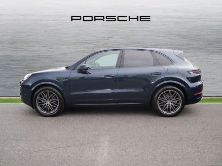2026 Porsche Cayenne - photo 3
