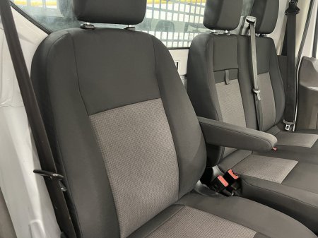 2021 Ford Transit - photo 32