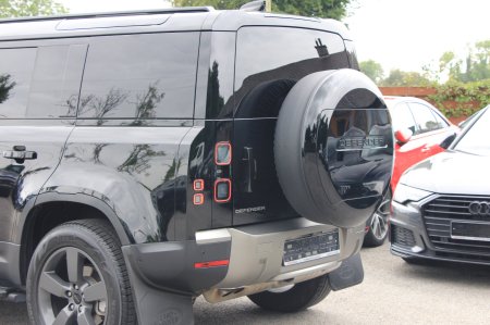2026 Land Rover Defender - photo 19