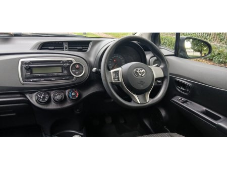 2013 Toyota Yaris - photo 17