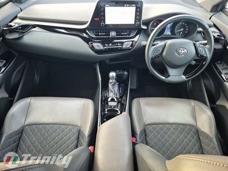 2020 Toyota C-HR - photo 2