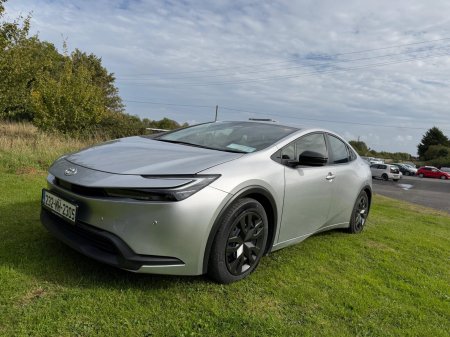 2023 Toyota Prius - photo 8