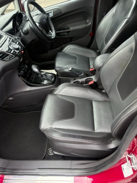 2014 Ford Fiesta - photo 5